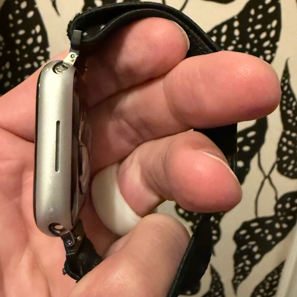 Apple Watch Series 8 [GPS, 45mm], space gray, great condition - Picture 6 of 7